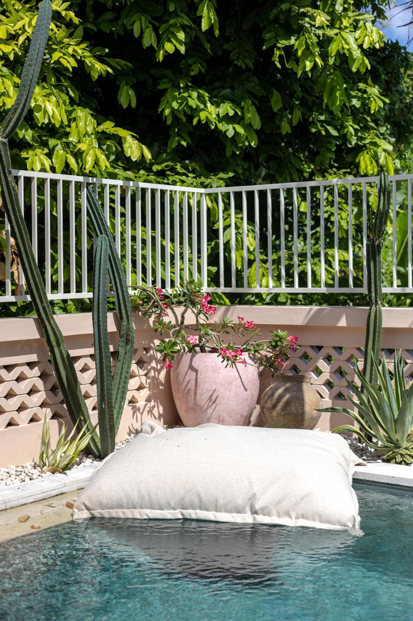 Dalung  The Pink Joglo, A Cheerful 3Bdr Villa W/Pool And Rice-Field View. מראה חיצוני תמונה