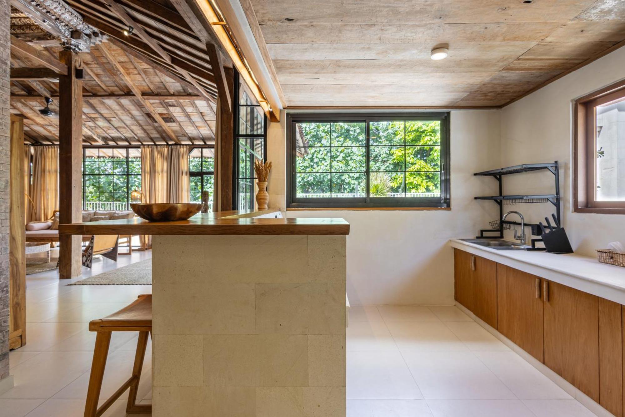 Dalung  The Pink Joglo, A Cheerful 3Bdr Villa W/Pool And Rice-Field View. מראה חיצוני תמונה